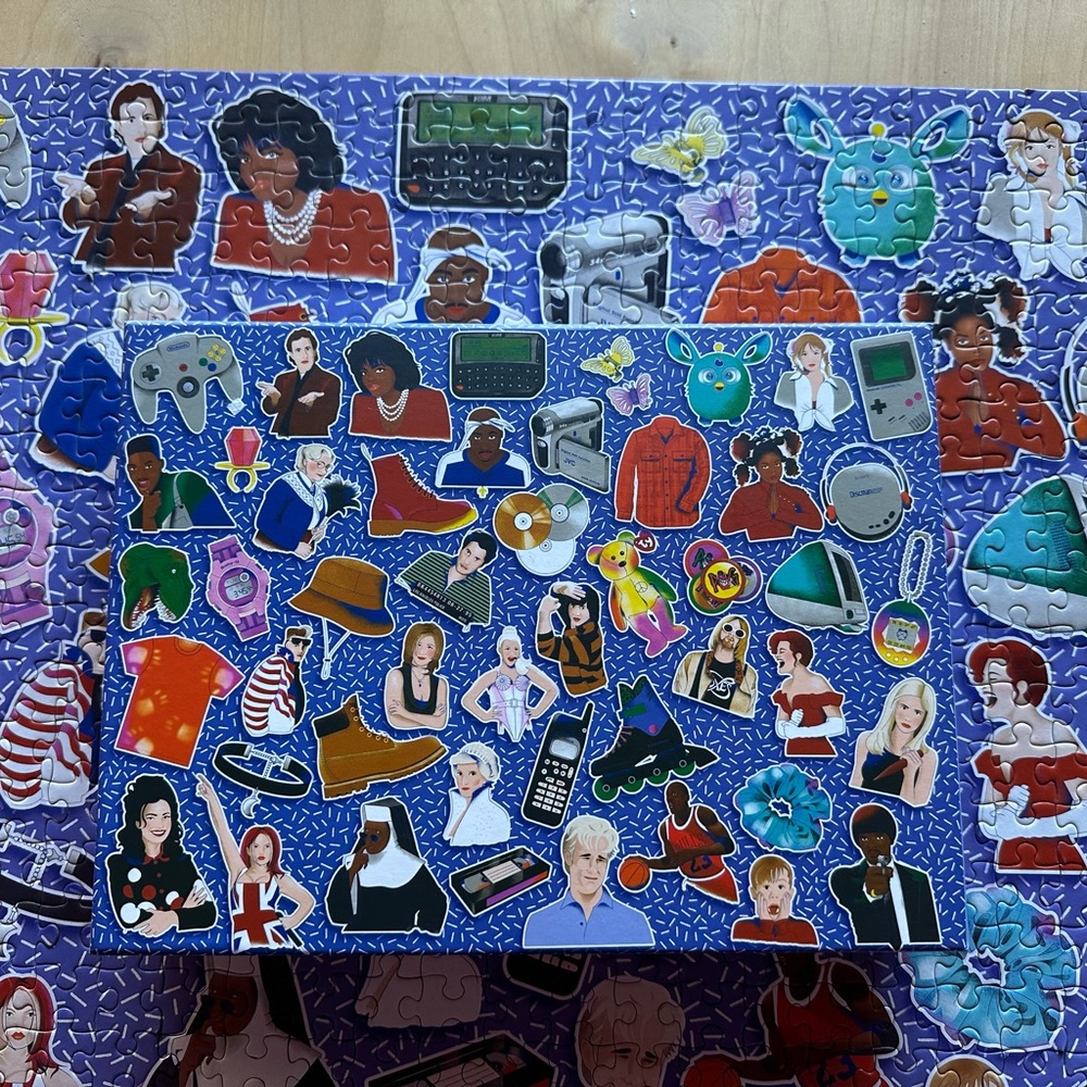 90s Icons 500 Piece Puzzle